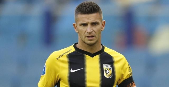 库里尚未企 库里尚未企