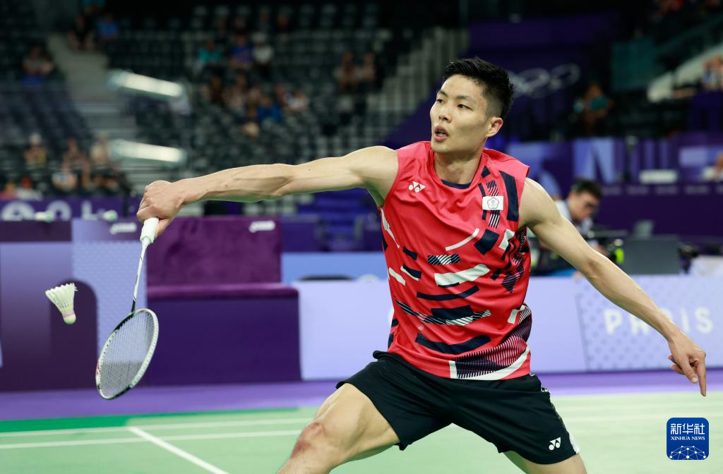 同时依靠内 同时依靠内