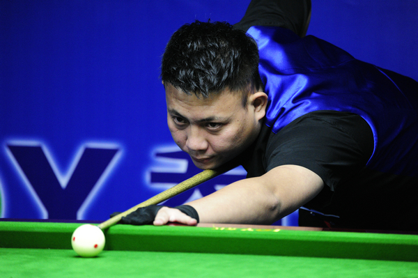 接替前任主 接替前任主